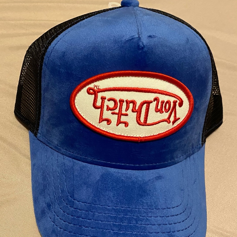 Von Dutch blue Trucker hat